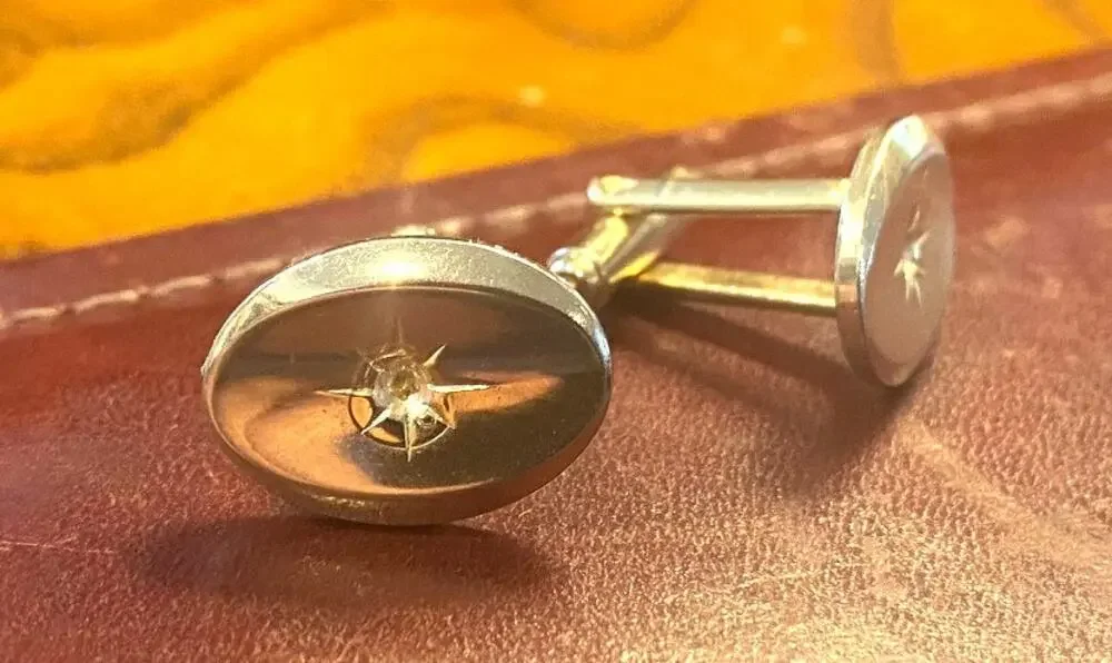 VTG Oval Gold Tone Cufflinks with Star Design in Center